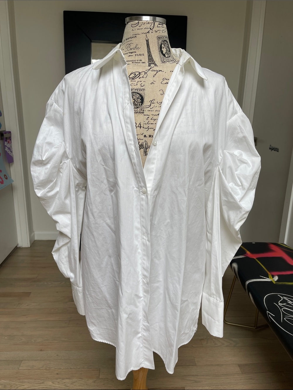 Zara White Oversized Button-Down Shirt with Puff Sleeves